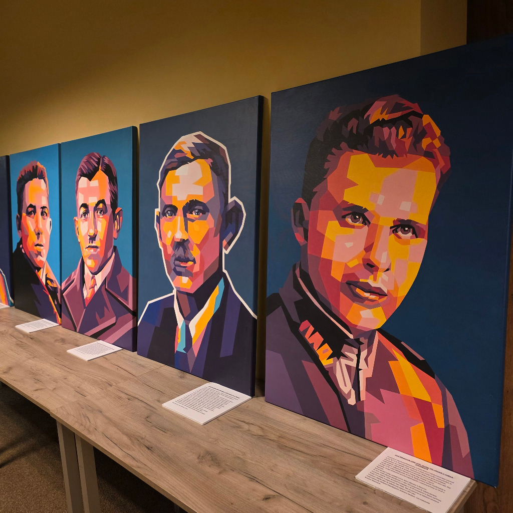 Pamięć w portretach zapisana - wystawa w biliotece 