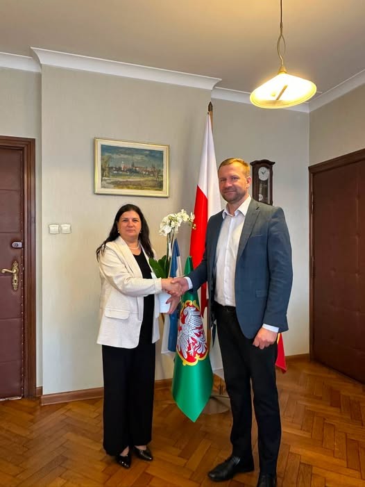 Zdjęcie posłanka Lidia Czechak z Burmistrzem MiG Koźmin Wielkopolski